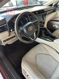 تۆیۆتا کامری